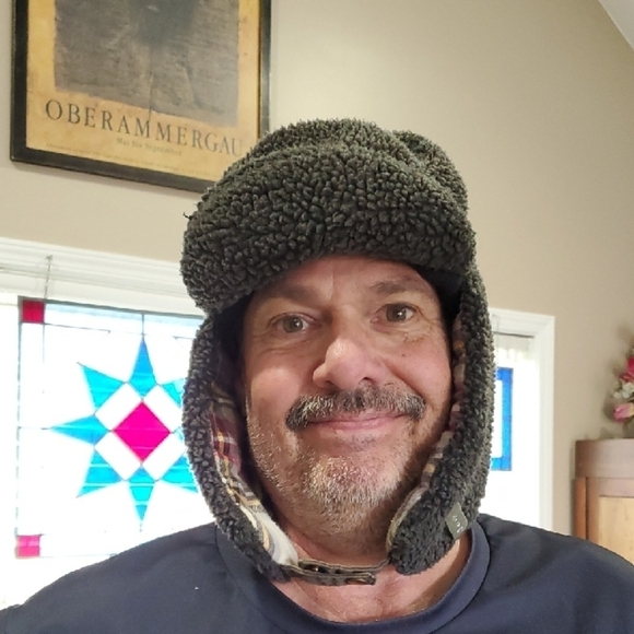 Life is Good Cozy Gray  Sherpa Winter Hat - Picture 1 of 7